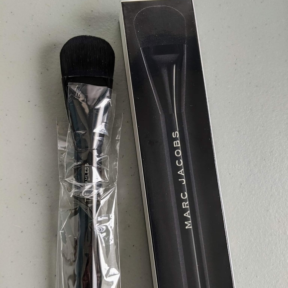 MARC JACOBS BEAUTY BUNDLE - Picture 5 of 7